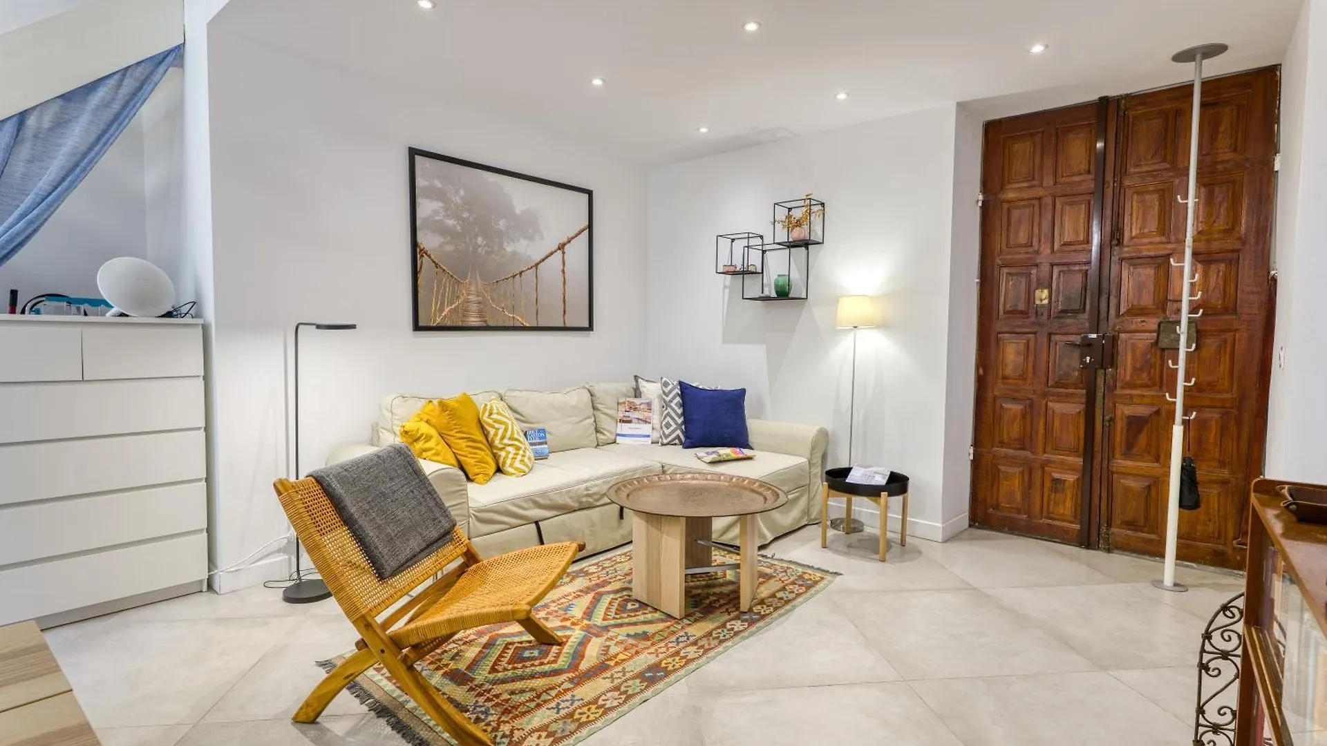Apartment Two Levels Apt In Historical Building - Happy Rentals Menton