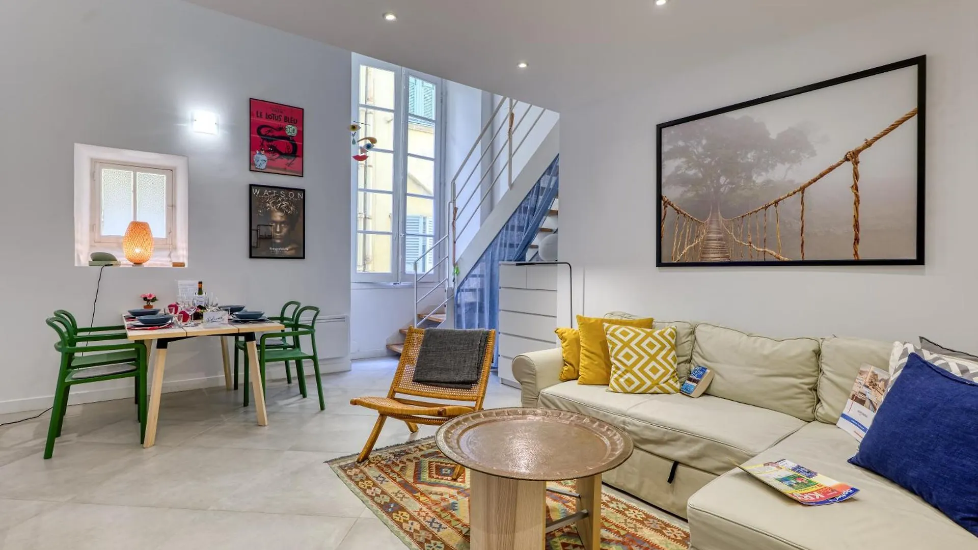 Two Levels Apt In Historical Building - Happy Rentals Menton